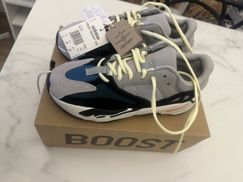 Adidas yeezy boost - adidas, wave