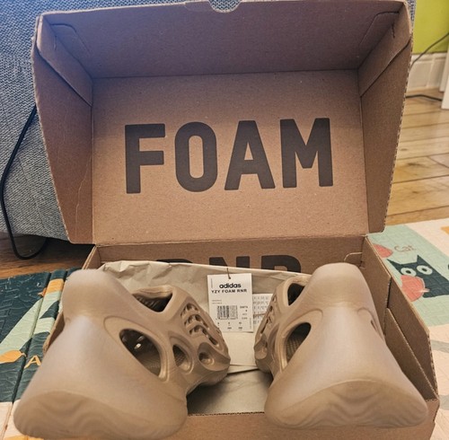 Adidas yeezy foam rnr runner - yeezy,