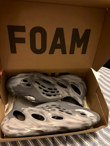 Adidas yeezy foam - adidas, runner