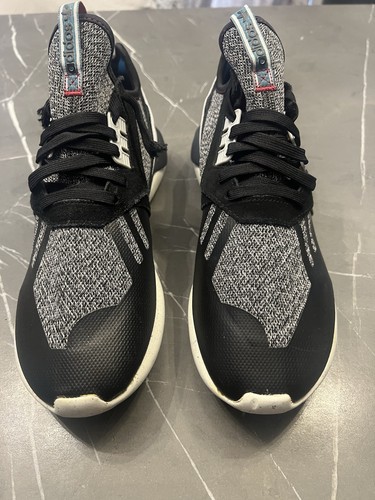 Adidas tubular runner uk9 - runner,